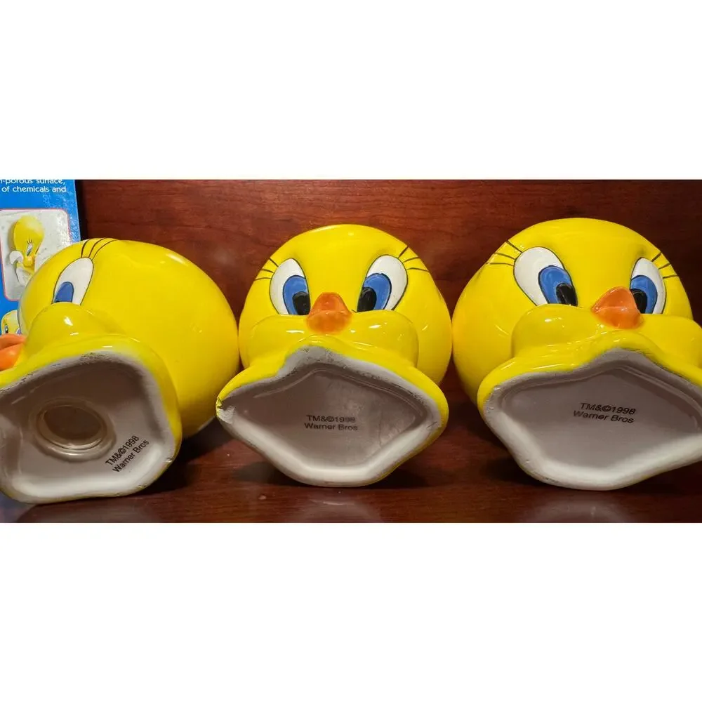 Vintage 1998 Set of 5 Tweety Bathroom Accessory Warner Brothers Looney Tunes